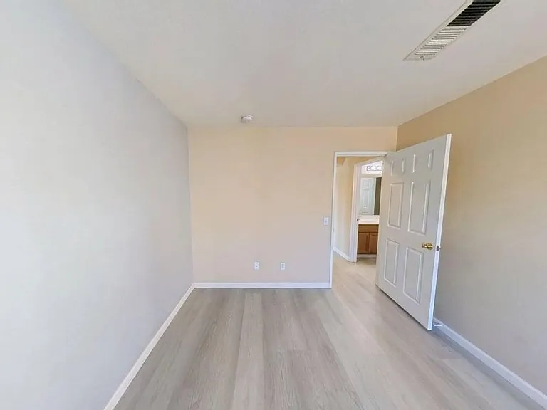 37978 Spur Dr — Photo 22