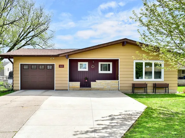 460 Junction St, Winona, MN 55987