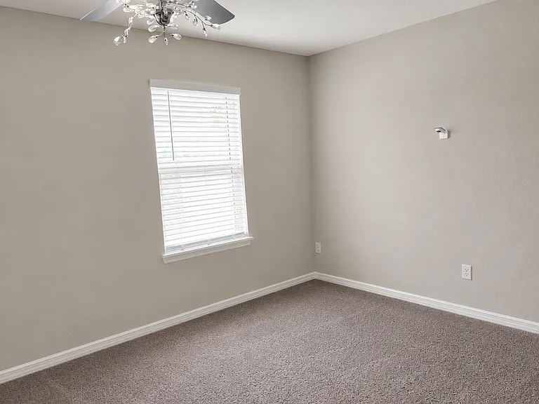 Spacious mater bedroom