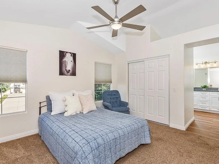 270 Brookview Ct — Photo 17