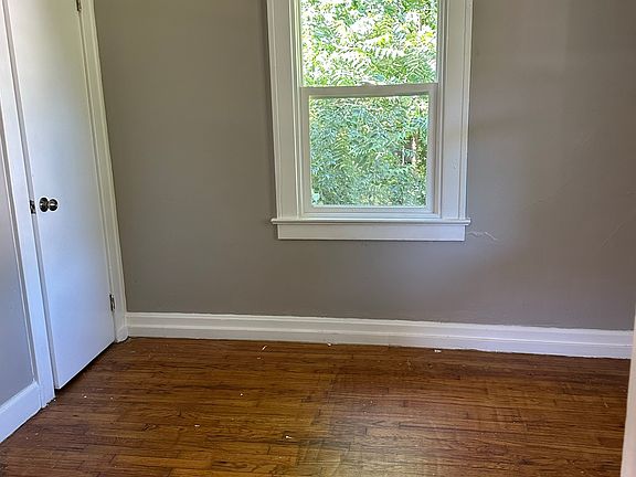 4th image of 5326 Myrtle Ave