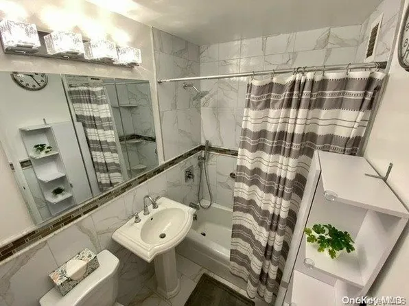 100 Beekman #19L, New York (Manhattan), NY 10038