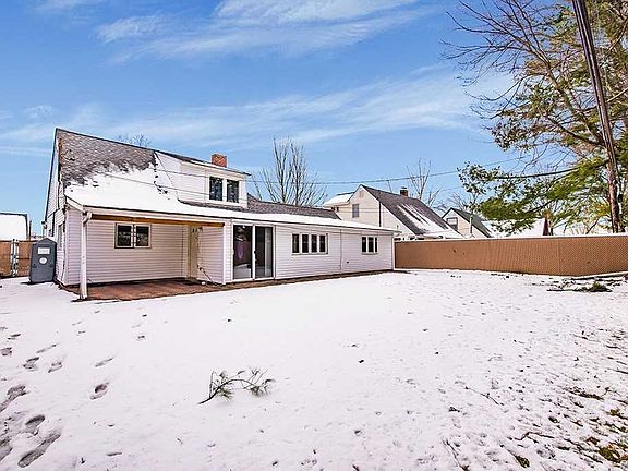 5th image of 44 Bamboo Ln