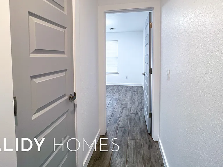 5921 SE 88th St — Photo 37