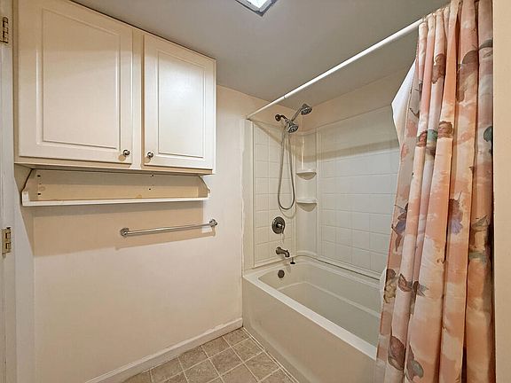 18th image of 1227 Mount Carmel Dr