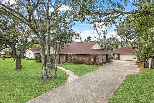 387 Cross Gates Blvd Photo 1