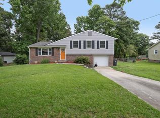 1896 Hillsway, Snellville, GA