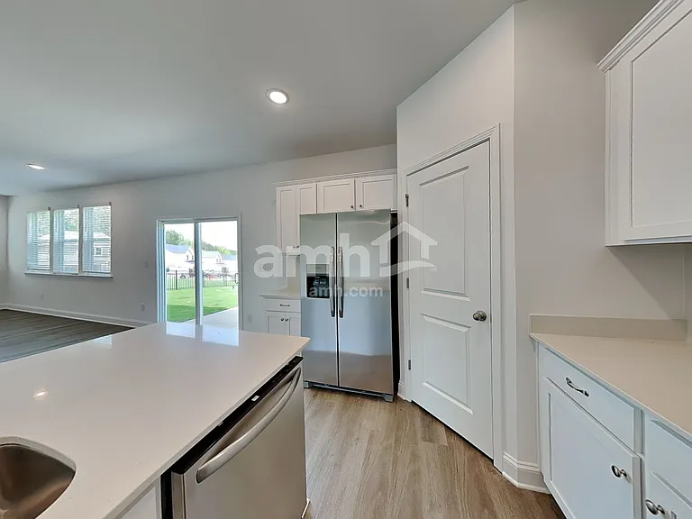 1016 Bevington Dr — Photo 4
