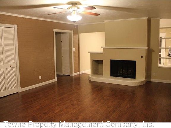 3rd image of 1123 Indian Dr