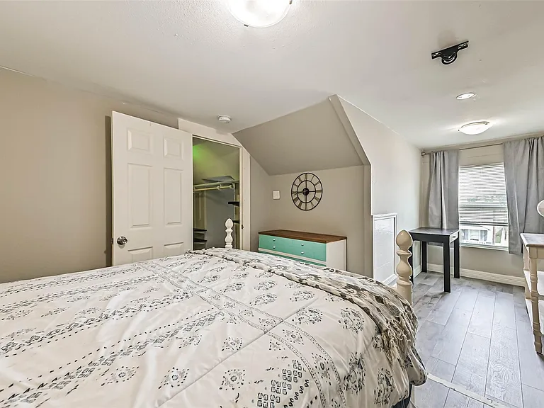 2914 Avenue K #4 — Photo 21