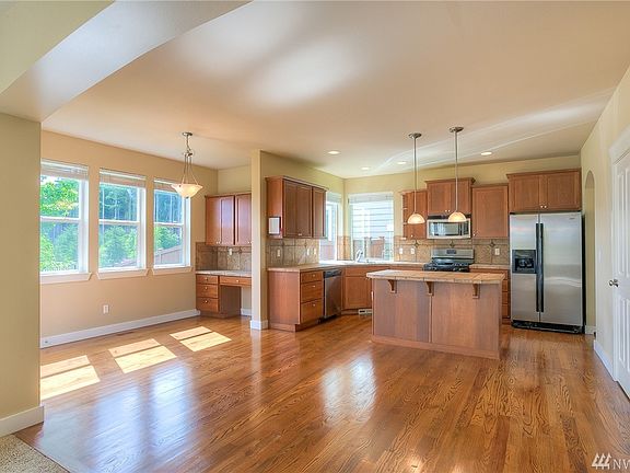 4th image of 4100 Cashmere Dr NE