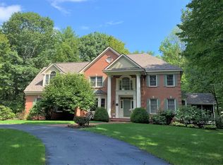 78 Newfane Rd, Bedford, NH 03110