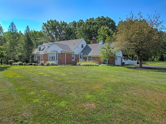 4th image of 12051 Wintergreen Dr