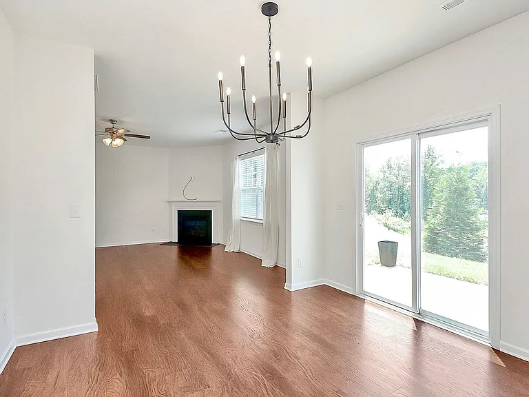 181 Atwater Landing Dr — Photo 6