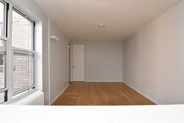 Rented by Bohemia Realty Group | media 9