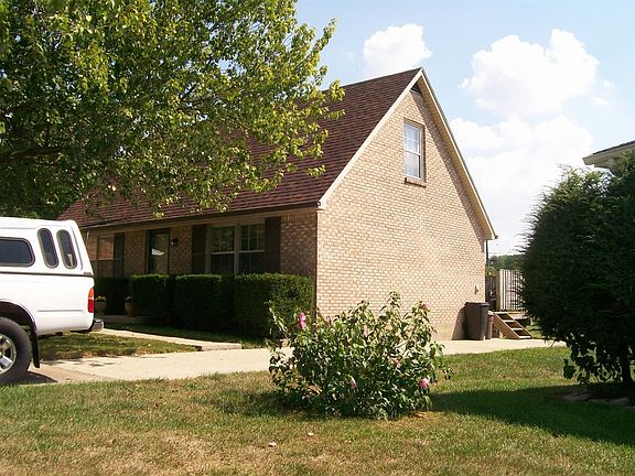 2nd image of 622 Paige Ct