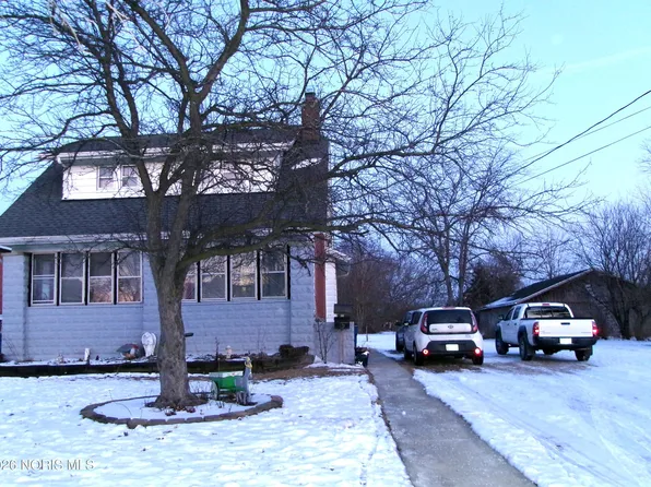 240 N Locust St, Oak Harbor, OH 43449