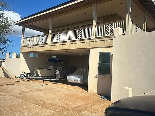 201 Kahinani Pl, Kaunakakai, HI 96748