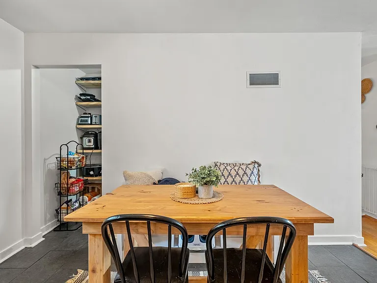 1416 University Dr — Photo 12