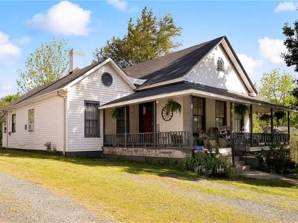 303 E Naomi St, Randleman, NC 27317