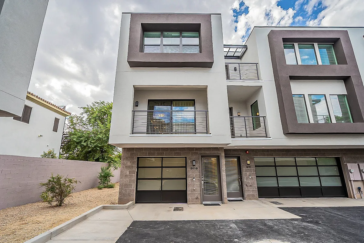 Building Photo - Roosevelt Luxury Townhomes