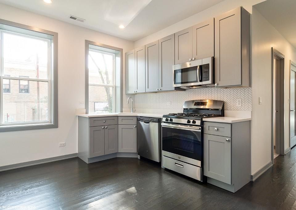 1st image of 2834 W Diversey Ave #921
