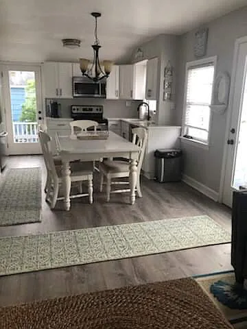 2 bed, 870 sqft, $1,550 — Photo 4