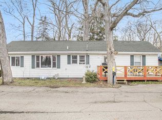 10335 Bay St, Osceola, IN 46561