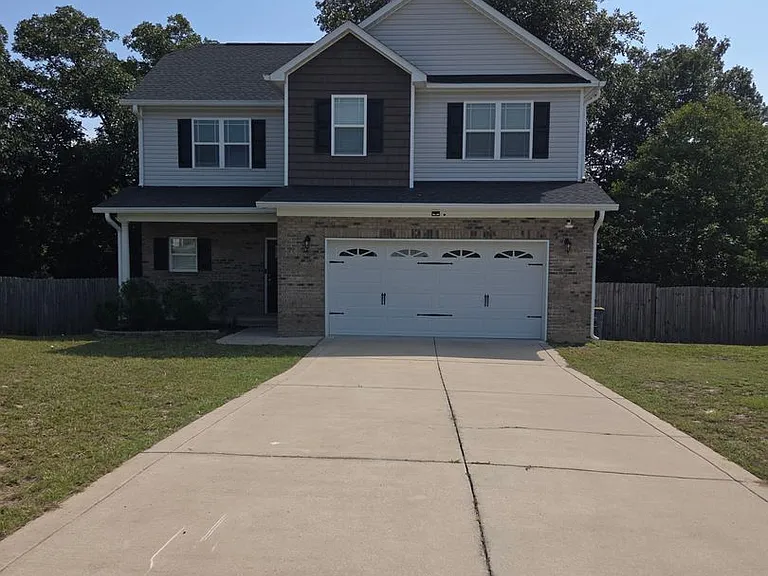 106 Lark Ct — Photo 1