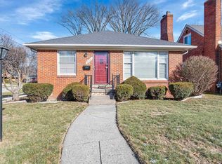 21101 Fleetwood Dr, Harper Woods, MI 48225