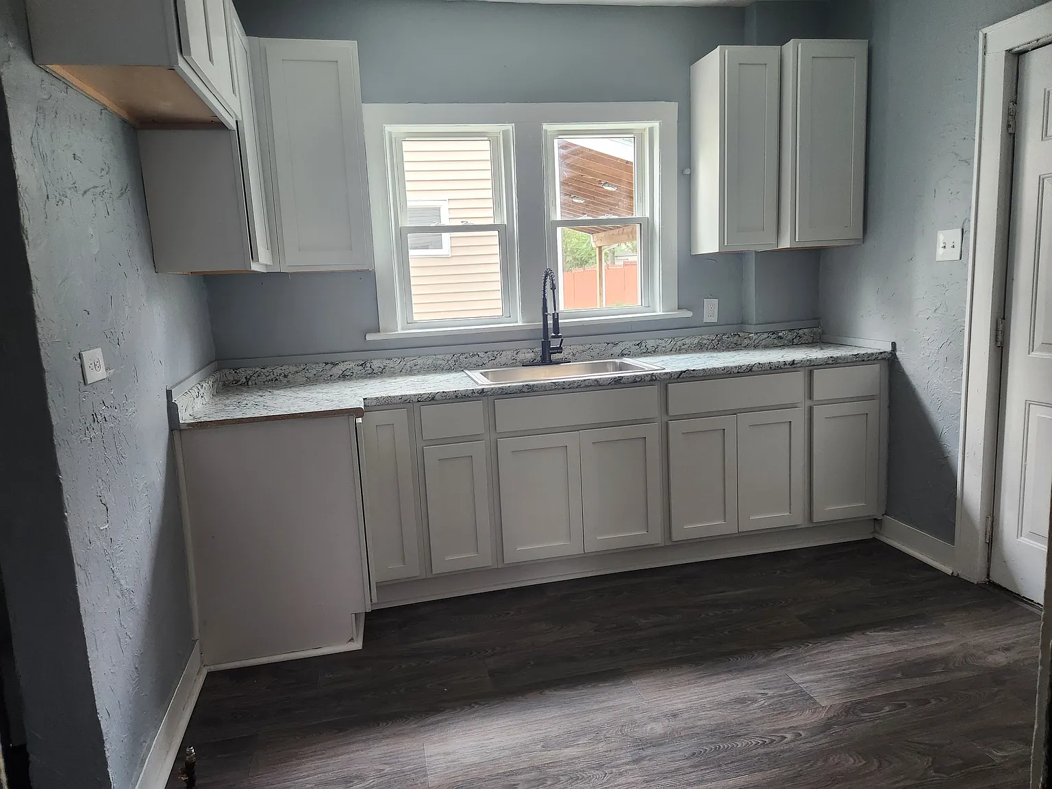 4 bed, 1.5 bath, 1373 sqft, $1,225 — Photo 4