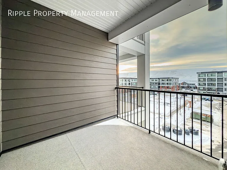 111 Wolf Creek Ave SE #1403 — Photo 10