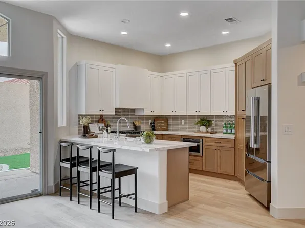 2408 La Sierra St, Las Vegas, NV 89134