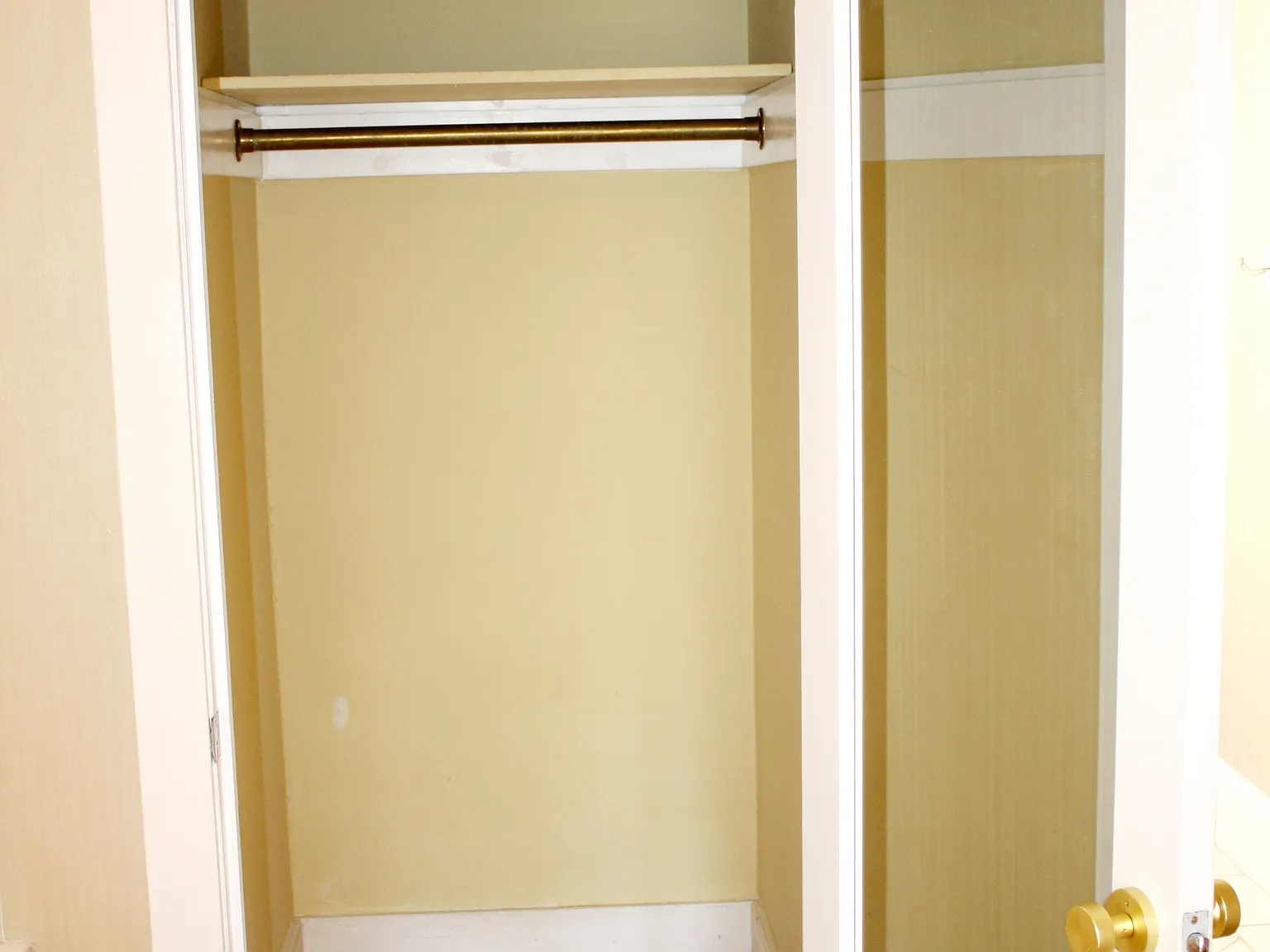 1 bed, 550 sqft, $3,500 — Photo 3