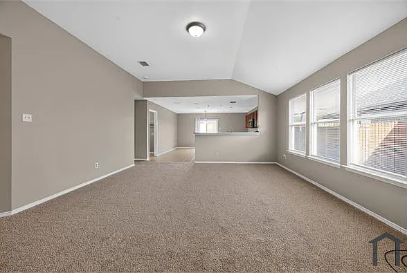 1432 Oak Hollow Ln — Photo 12