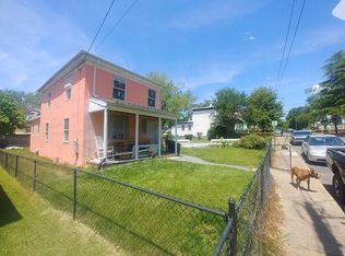 353 10 1/2 St NW, Charlottesville, VA 22903