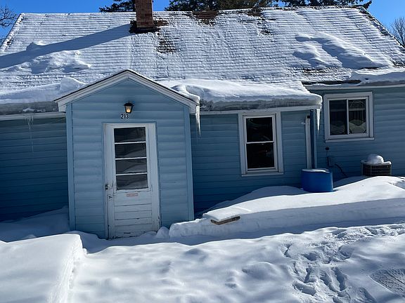 Back outdoor view (winter)