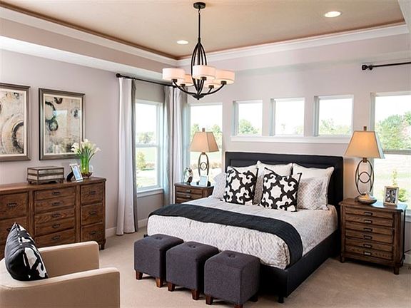 Owners Suite, attached Bath and Large Walk-in Closet. Direct access to the Laundry Room