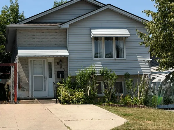 935 Lawson Rd, London, ON N6G 4X4