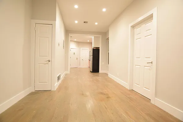 Rented by null | media 14