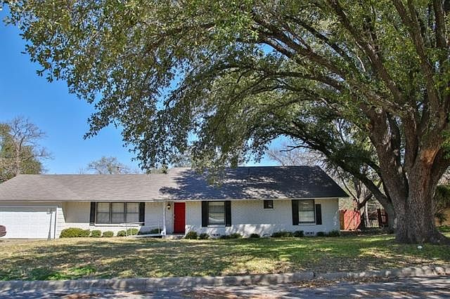 1st image of 5109 Meadowbrook Dr