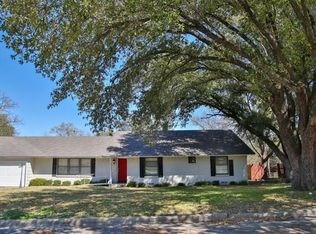 5109 Meadowbrook Dr, Greenville, TX 75402