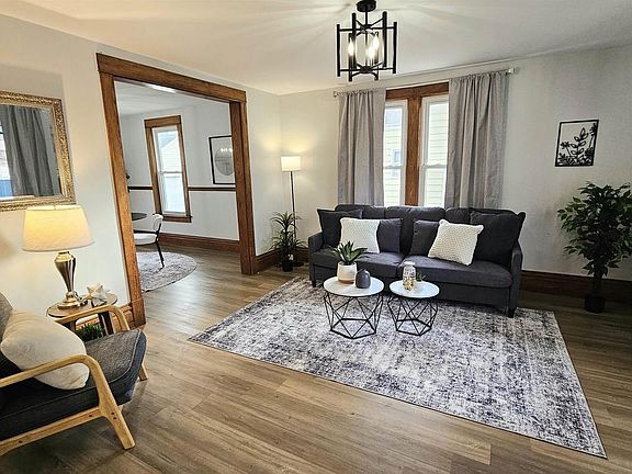 3rd image of 1151 Oak Street