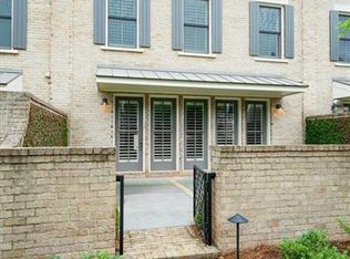 130 Forrest Aly, Roswell, GA 30075