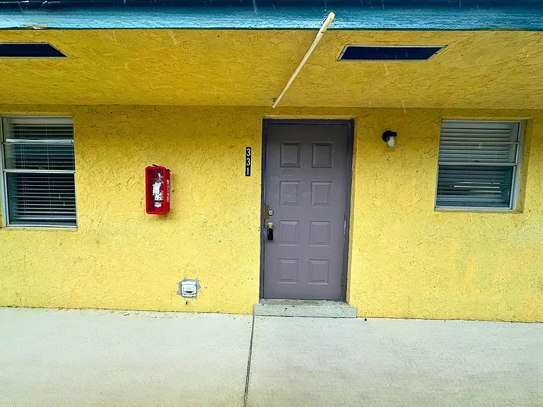 329 Melody Ln — Photo 10