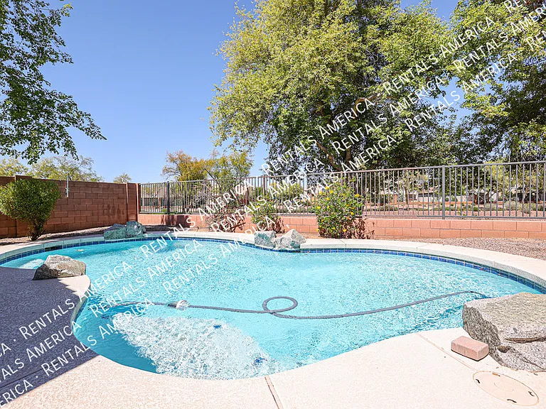 6946 W Harwell Rd — Photo 40