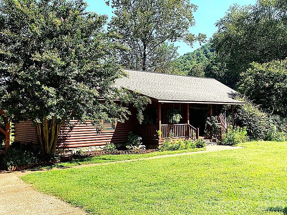 3rd image of 45 Reedy Creek Ct
