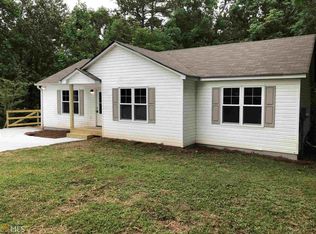 3710 Rambling Woods Dr, Loganville, GA 30052