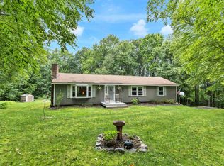 9 Potanipo Hill Rd, Brookline, NH 03033