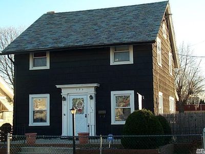 175 Jefferson St, Inwood, NY, 11096